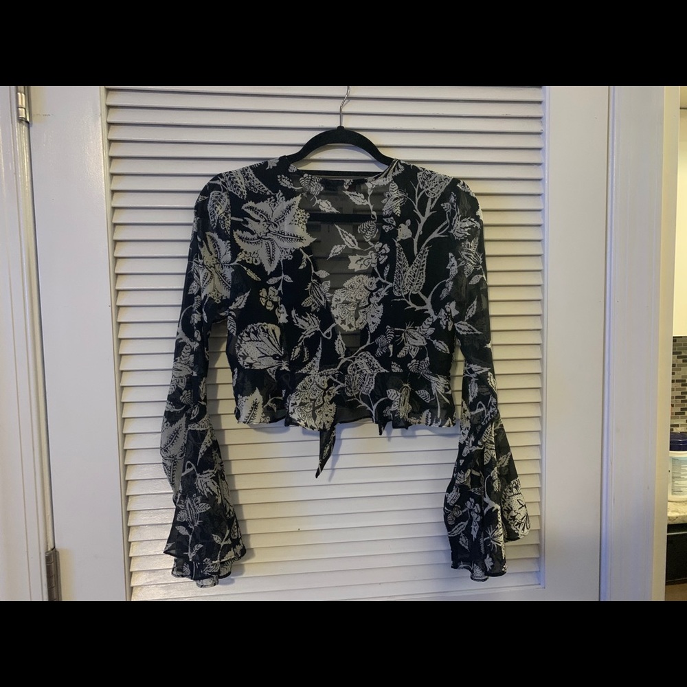 Floral Crop Top - Picture 4 of 7